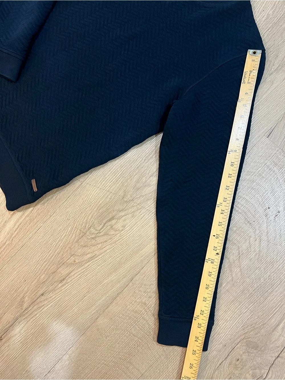 Ted Baker London Men’s Navy Textured Crewneck Sweater Sweatshirt Size 4/L